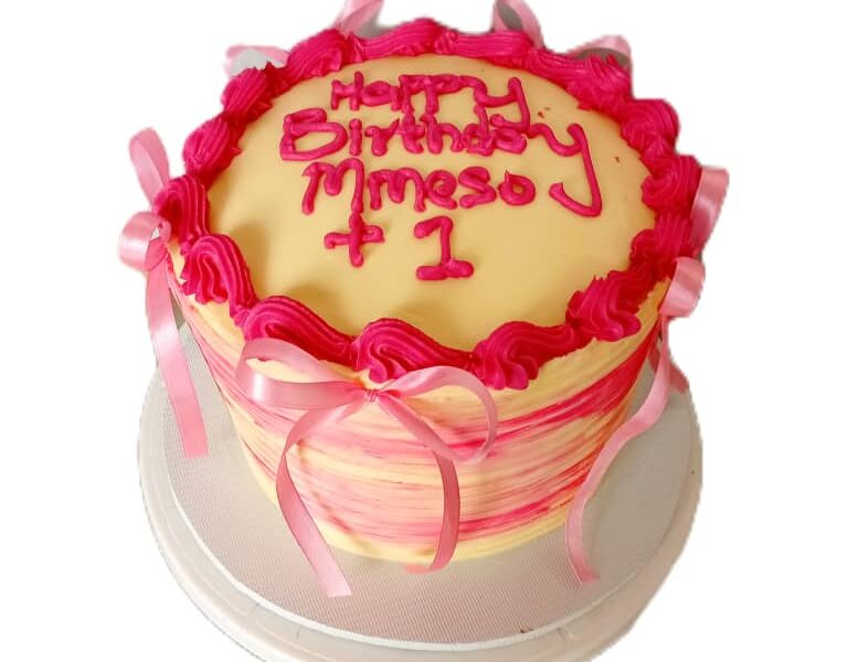 pink buttercream frosting suitable for girl birthday